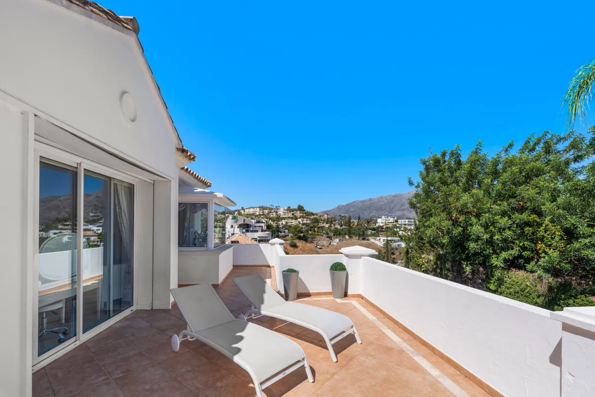 27c2711f-c3ca-44e7-a82e-ccf62ef2f584