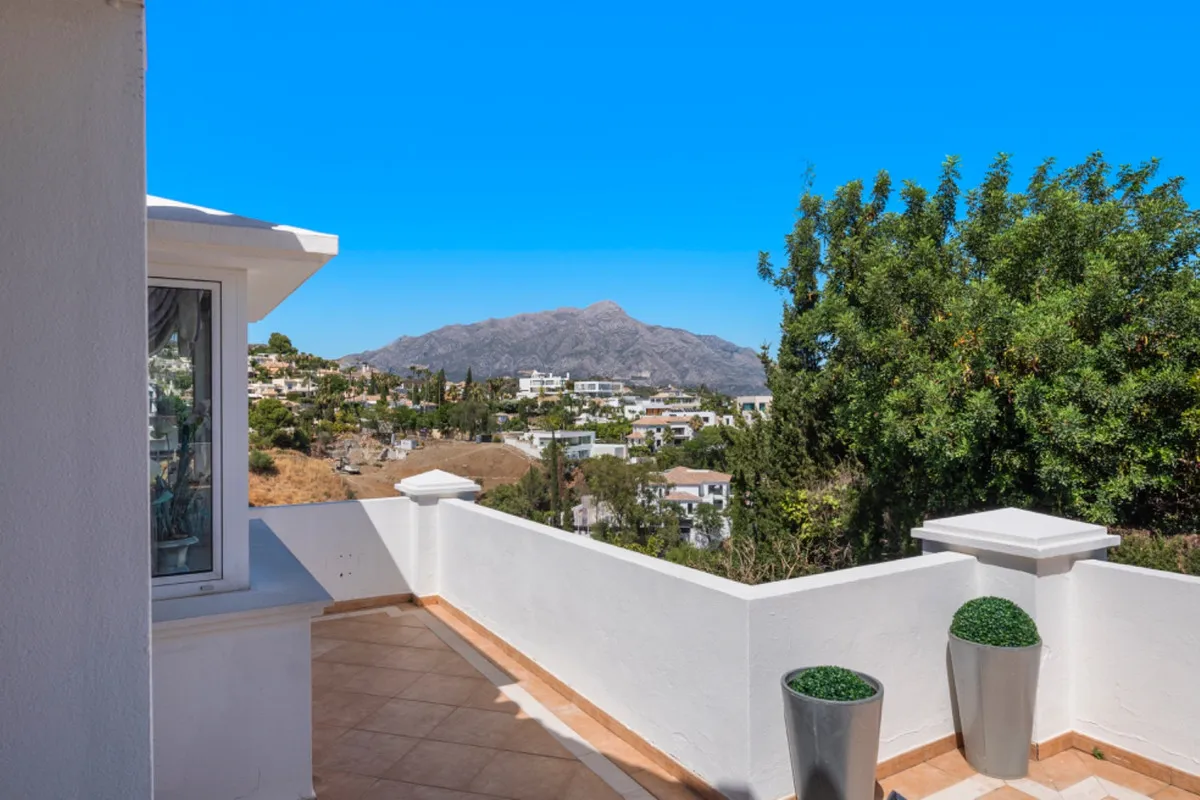 35a0e850-bf8e-4cef-8bb9-493e026e7482