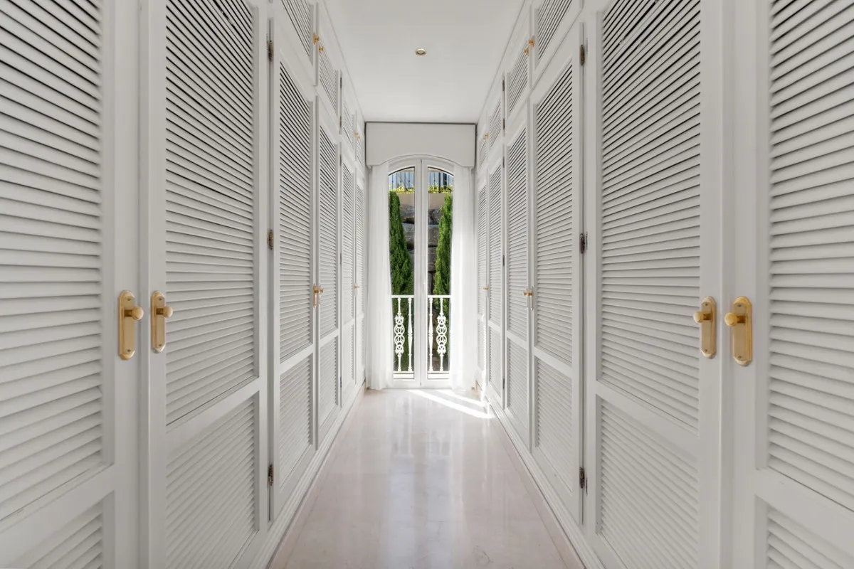 ae16ea52-43e1-458d-98b3-7f1f031b49f8