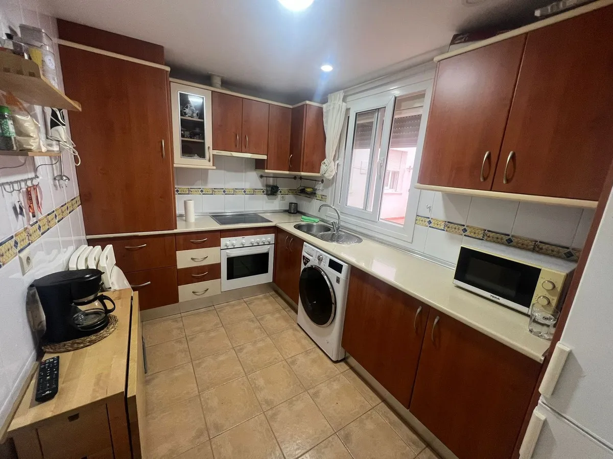 e6ad5ecf-e094-4687-9e7f-6210c39b1652