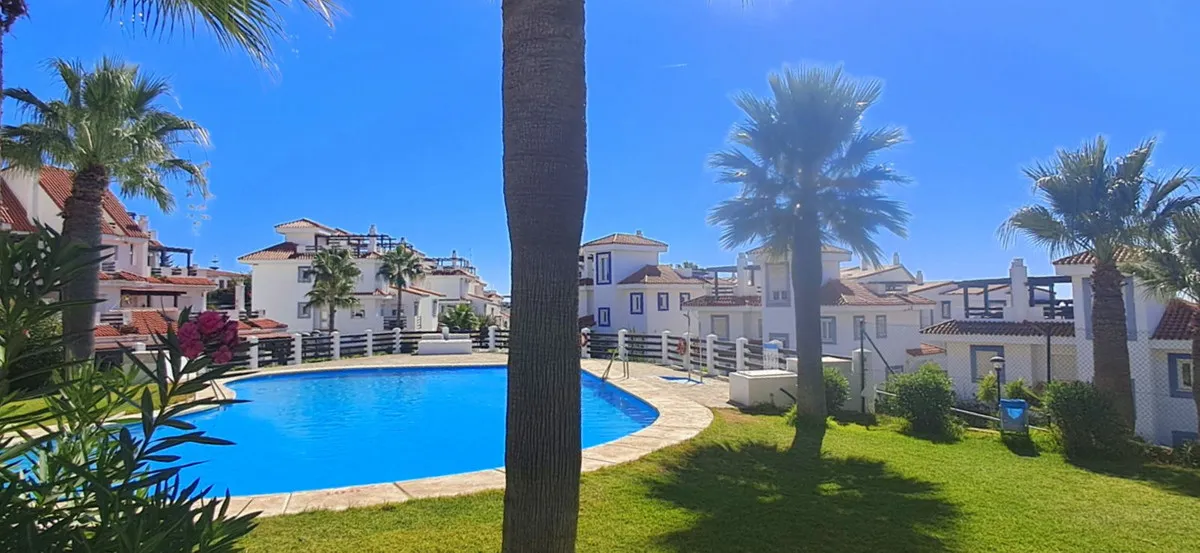 e0a6a0b1-18e2-4247-a3c8-d9fa3acbe857