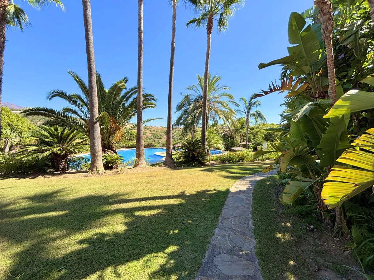 844dcd79-9333-4bbf-8f62-2479f216811c