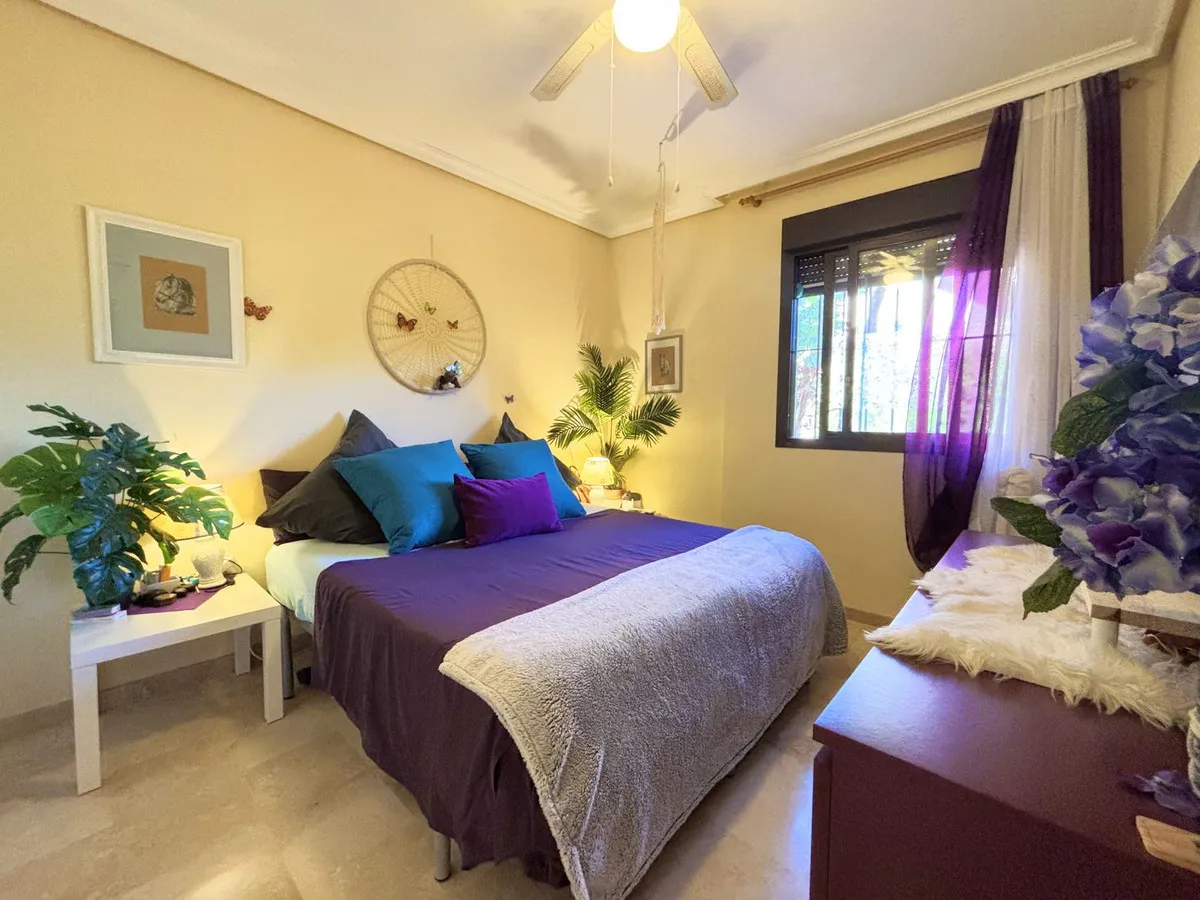 b453ac46-5d12-46e9-9017-672d1e5a6841