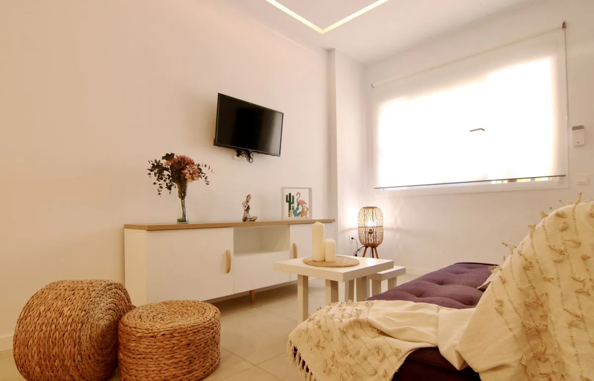 c040fb88-6941-487f-8266-5d7876d6edf2