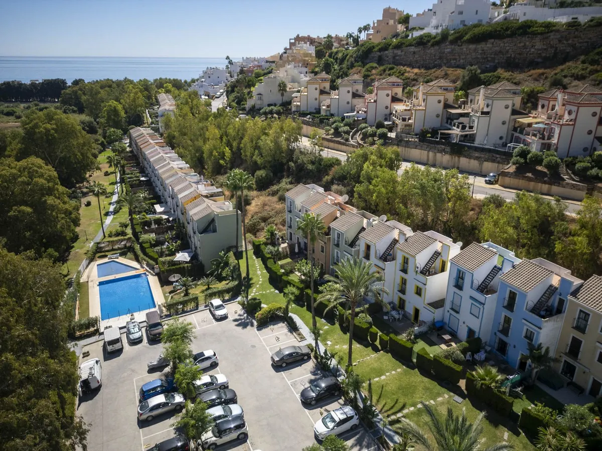 36092ced-90a3-4634-bcd4-a2636521d155