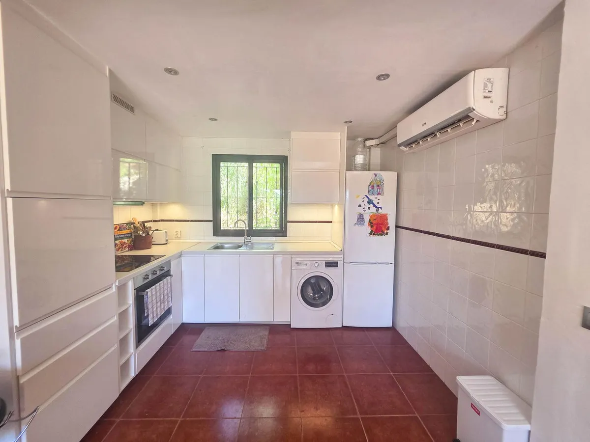 58b43a85-2a9d-4294-a048-018d77ee18ba