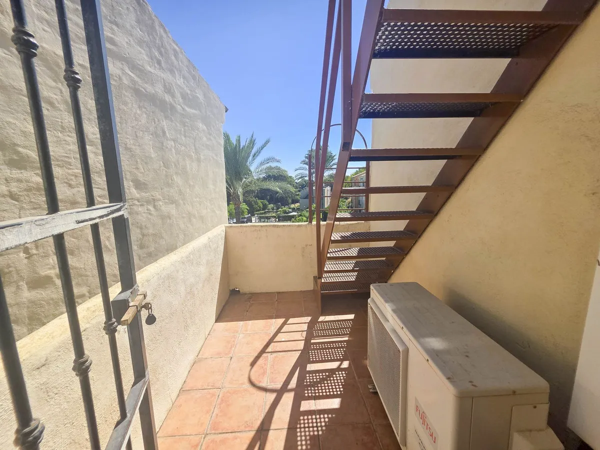 fda65691-493f-4b60-baf8-0b0a13259822