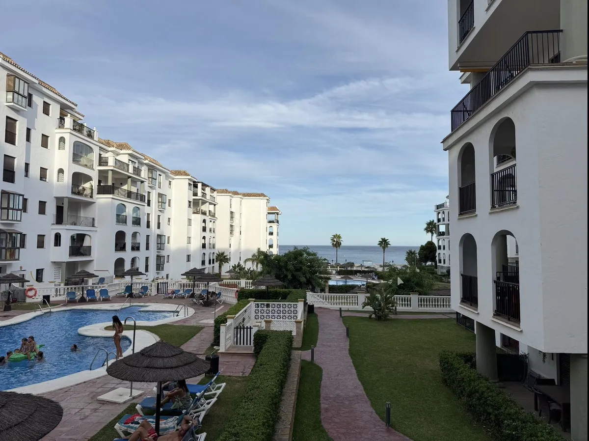 267f895e-fb28-4c14-92e8-8f417e1b6ac2