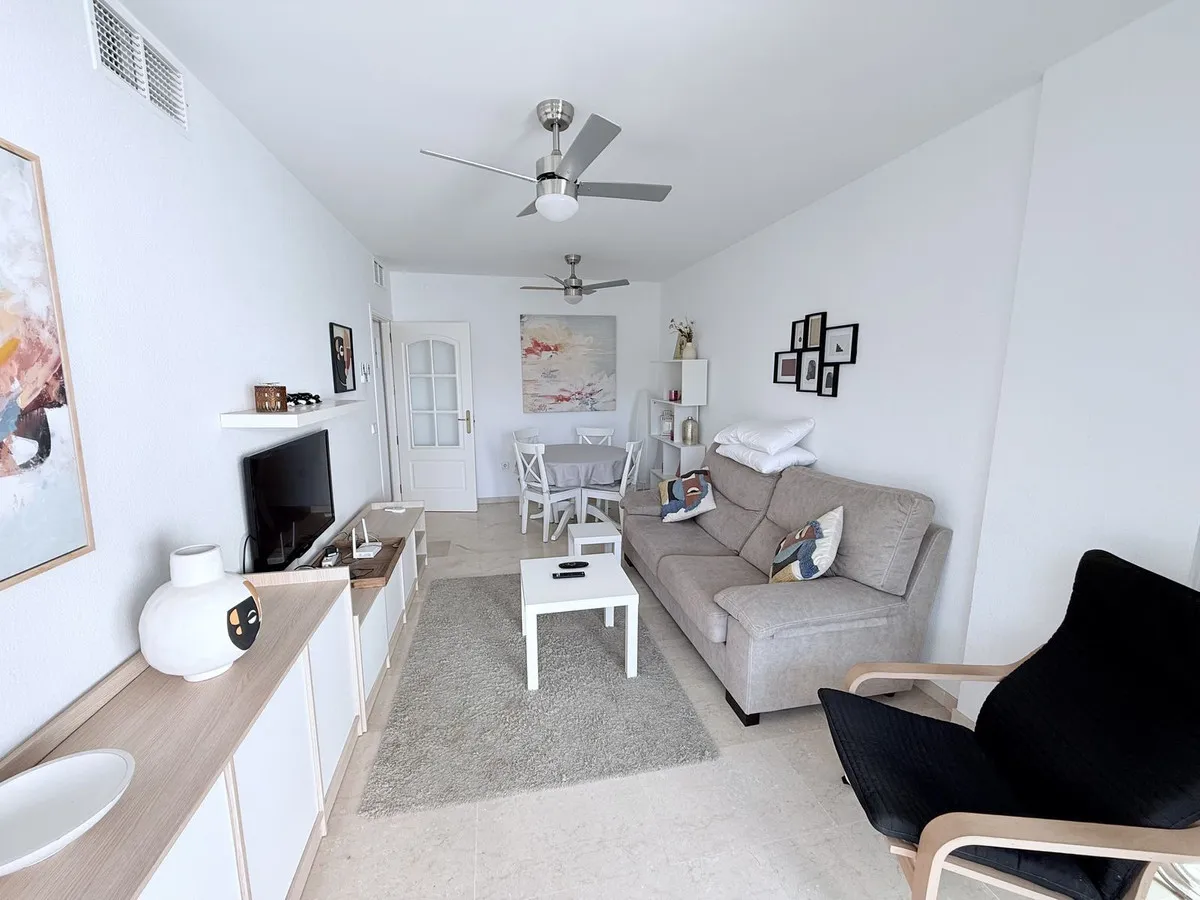 7a19e565-caba-4e88-8844-56e37f174029