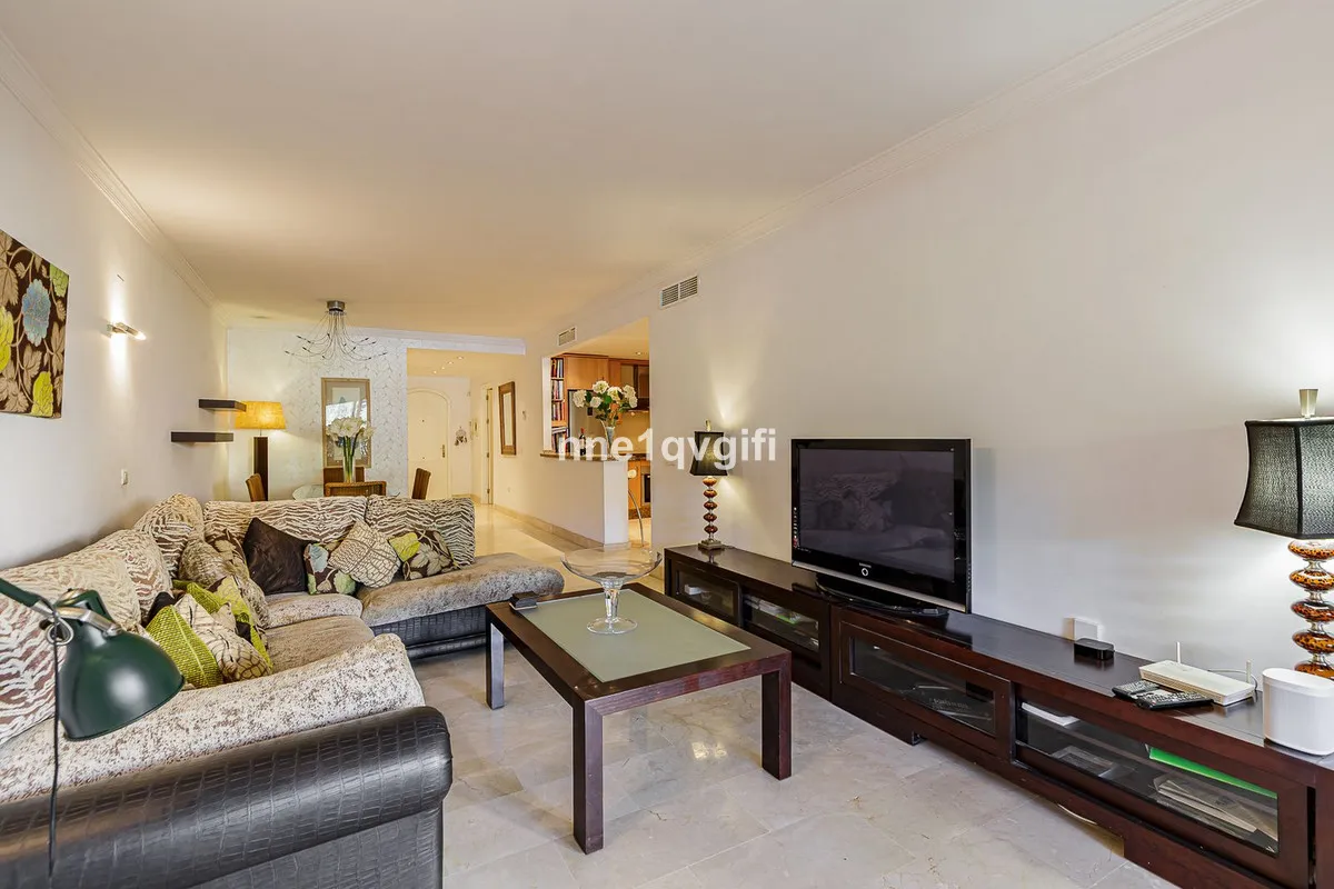 e5484f08-4eba-4028-85ec-6d6aaf4c70ff