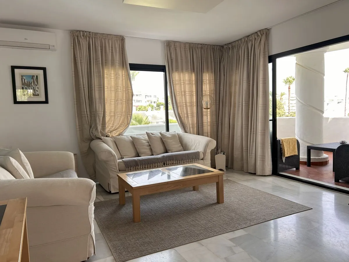 121b9197-18f6-4c07-8735-a8cc5256495a