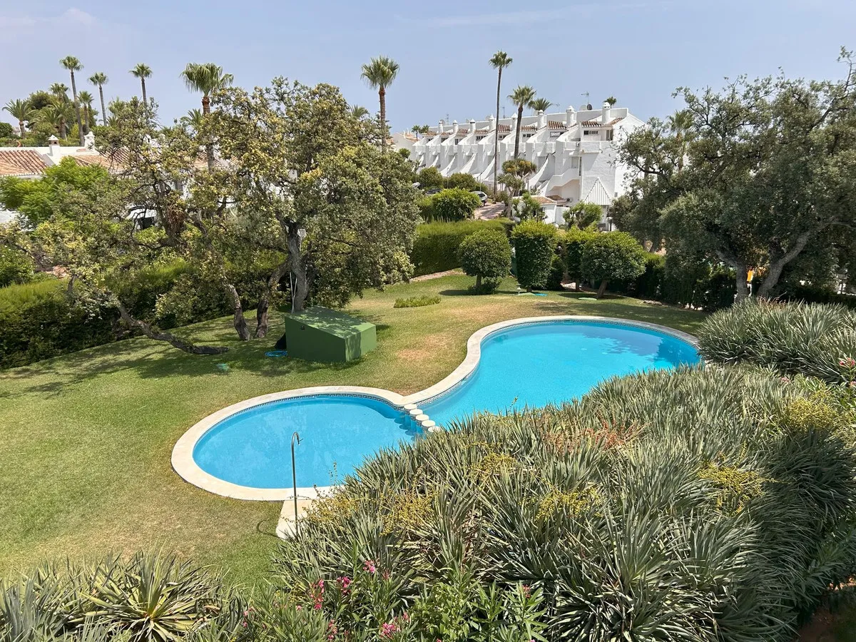 16b38ef0-6a00-480a-99f0-3297042e3010