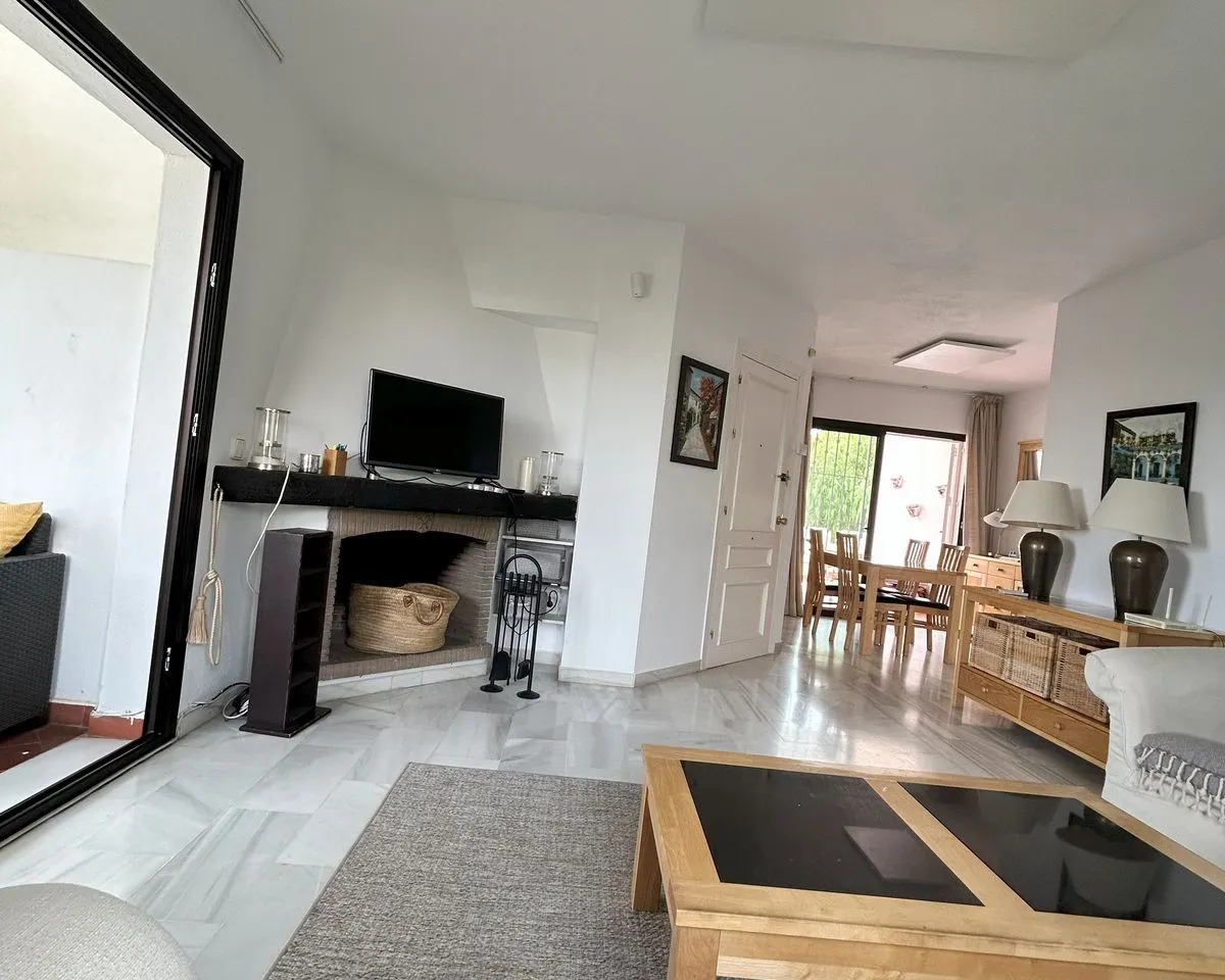 7005e9d7-e811-4754-b795-5525a5ee59b0