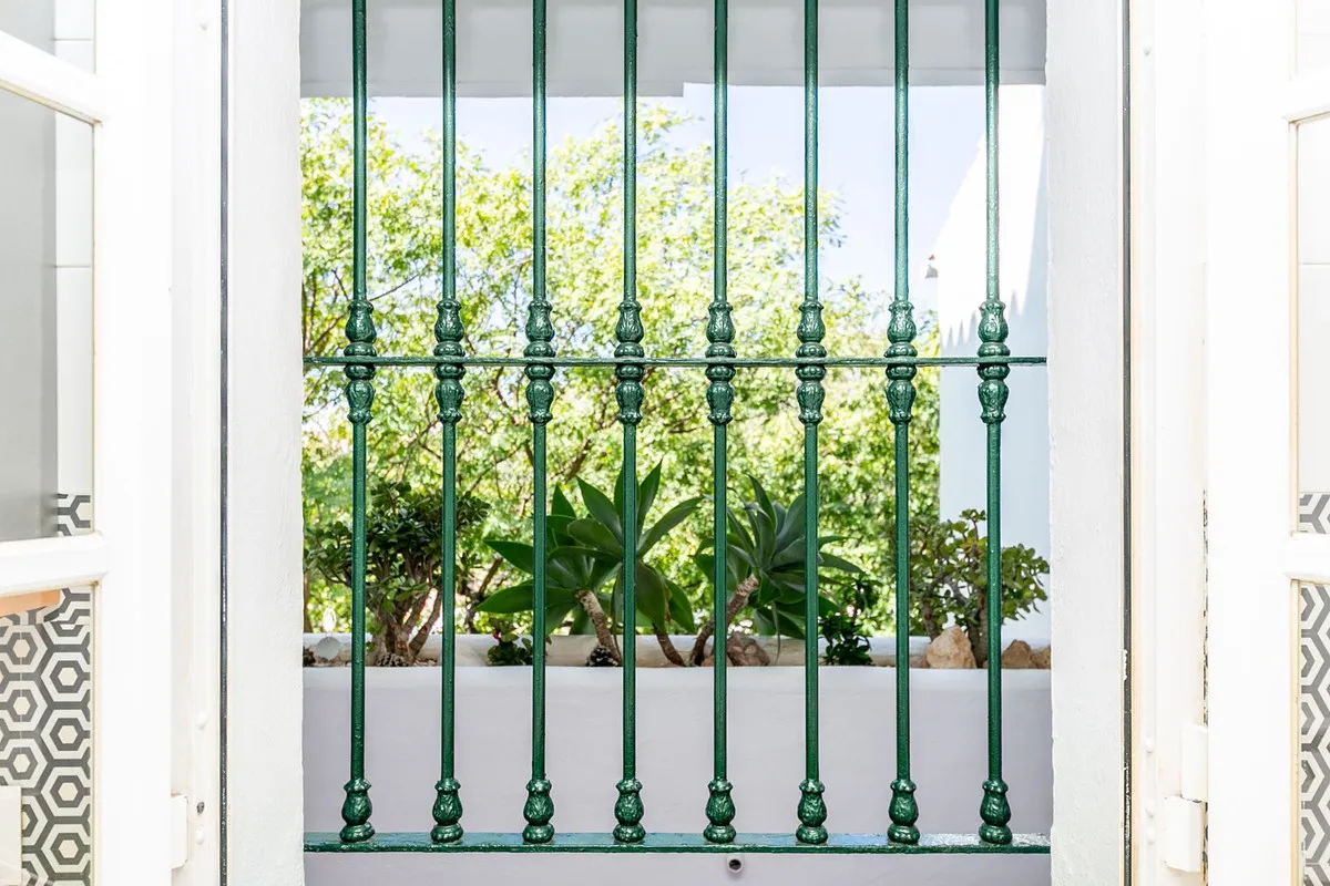 0ce0549e-9039-4e85-8f35-803a5e821956