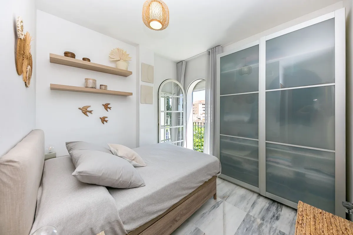 5b6e7579-19e3-4bb9-bf37-3f2ac79a99df