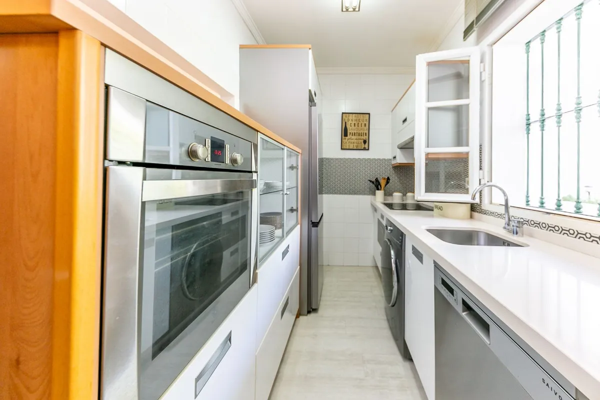 6cdfd0a9-1e2a-4ca8-998a-038e38144c63