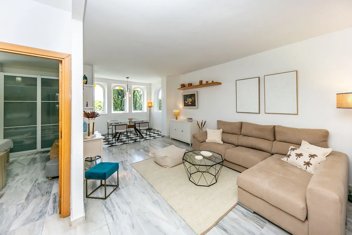 7fdb63d0-7f8a-4c68-925a-e18dc450b80d