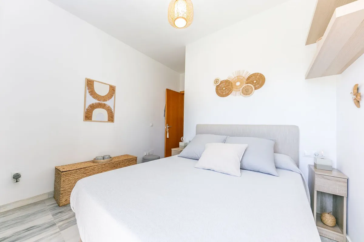 87400052-4989-4f2f-95b2-746451f9a7d1