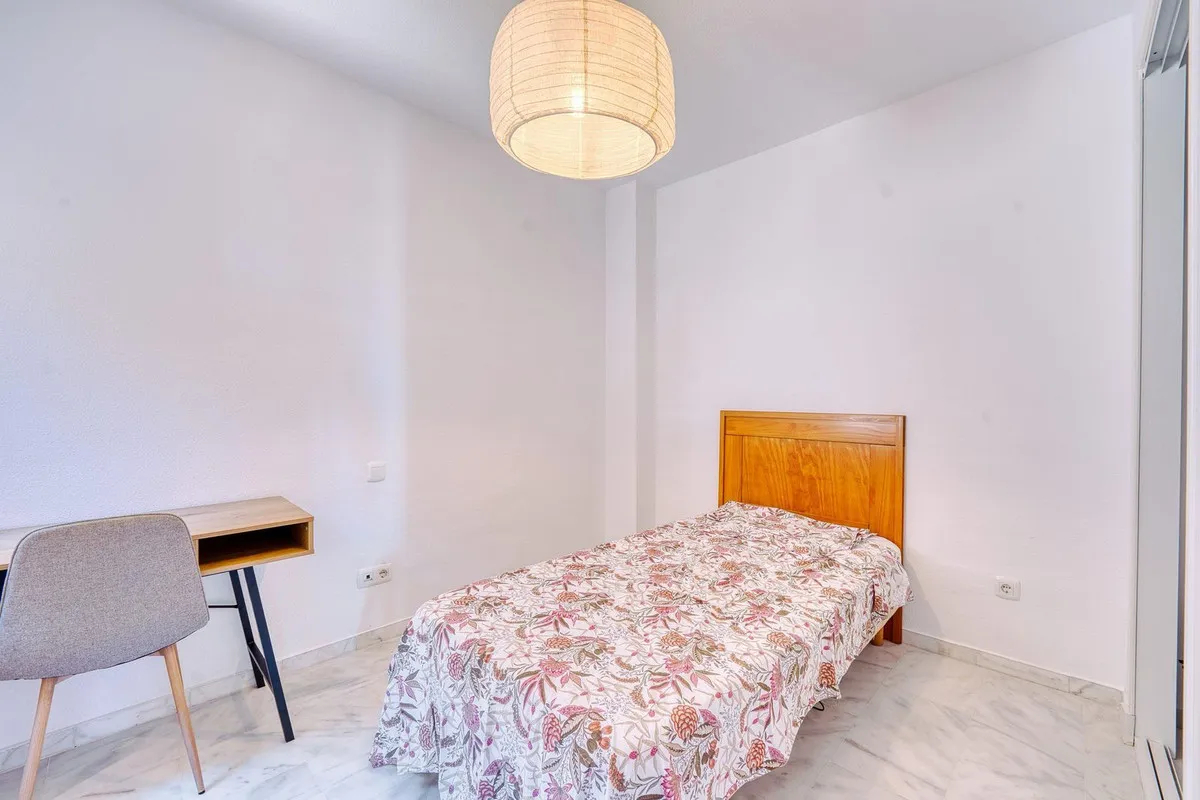 3fd343d9-9aac-43de-bc51-850bcfaac05b