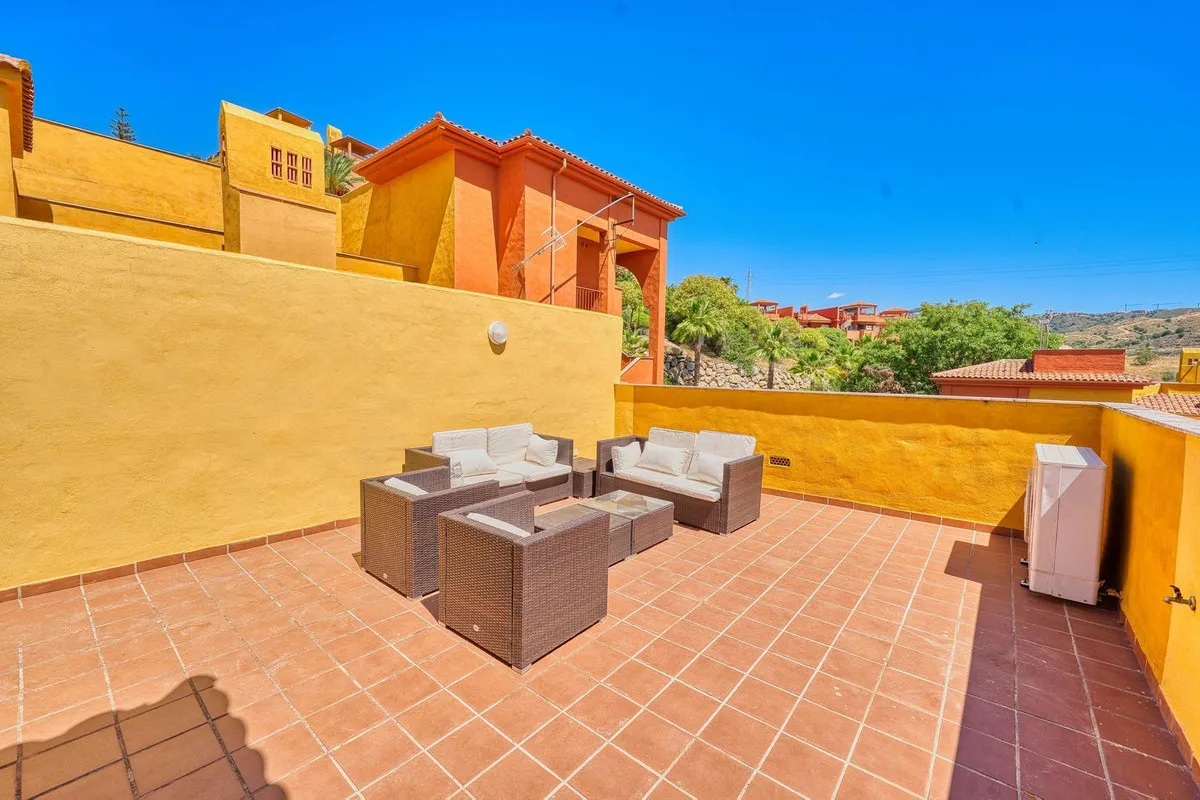 b7a402e5-bcfe-4927-bbb4-b6d5d288ee13