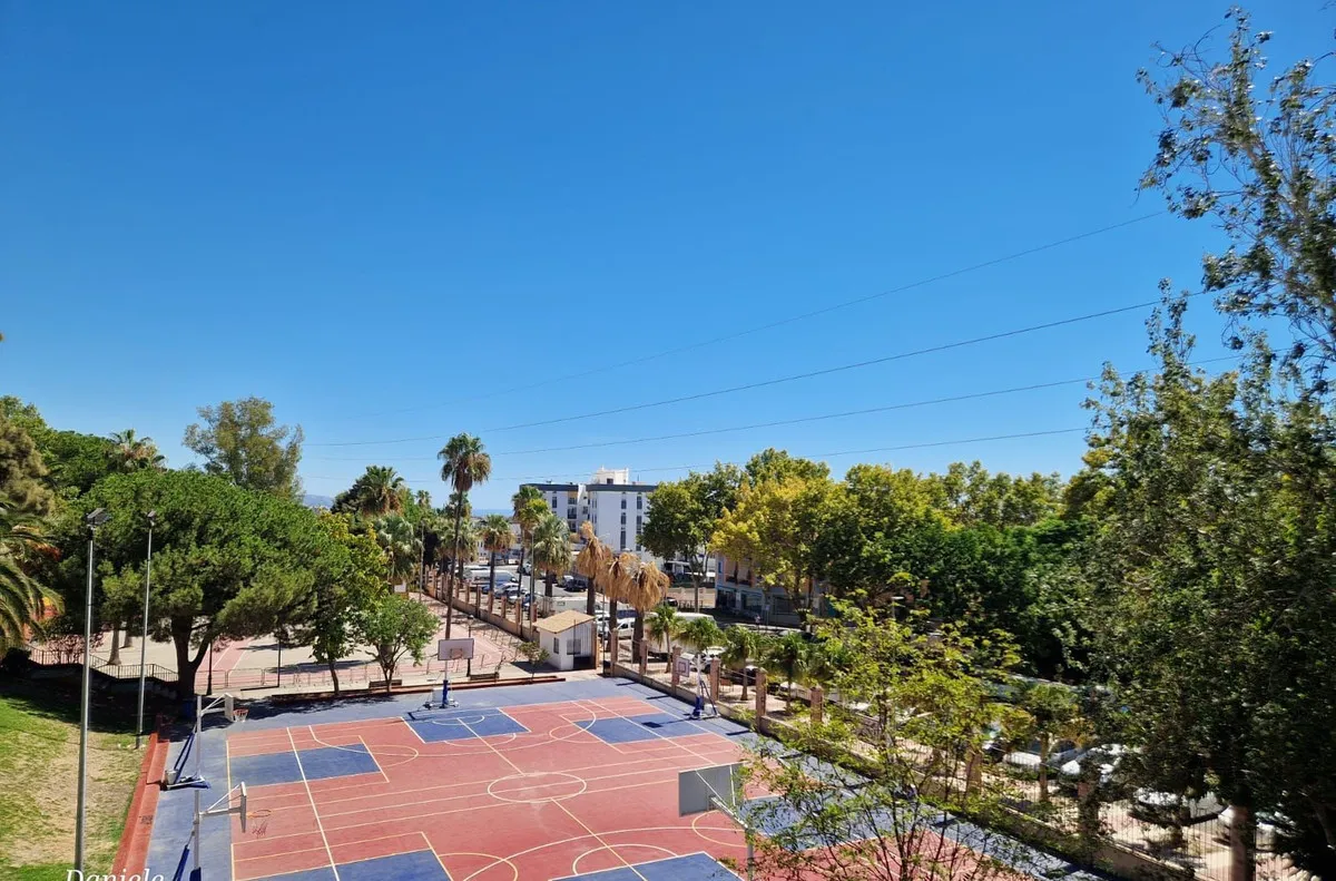 b9571e5c-51db-4698-9a2b-2d0e1e096d33