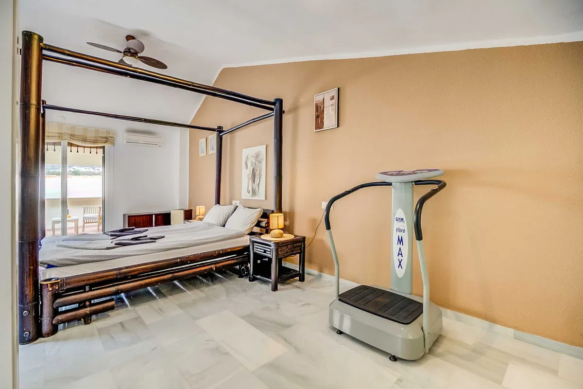 5c5df8bc-19ad-4c42-985e-d968dcd03e9f