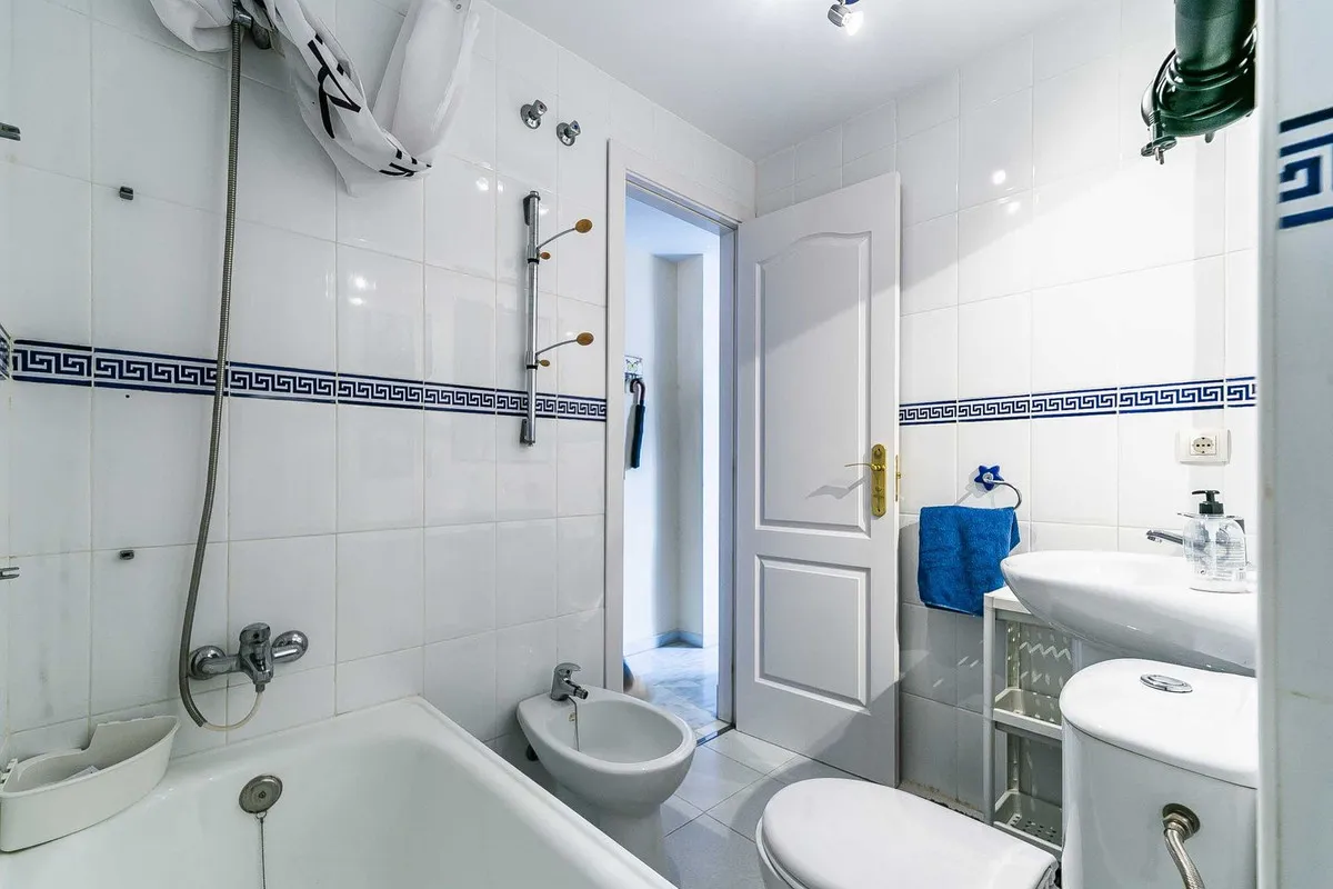 5e647ef9-a262-43e6-8726-2400d06e54ac