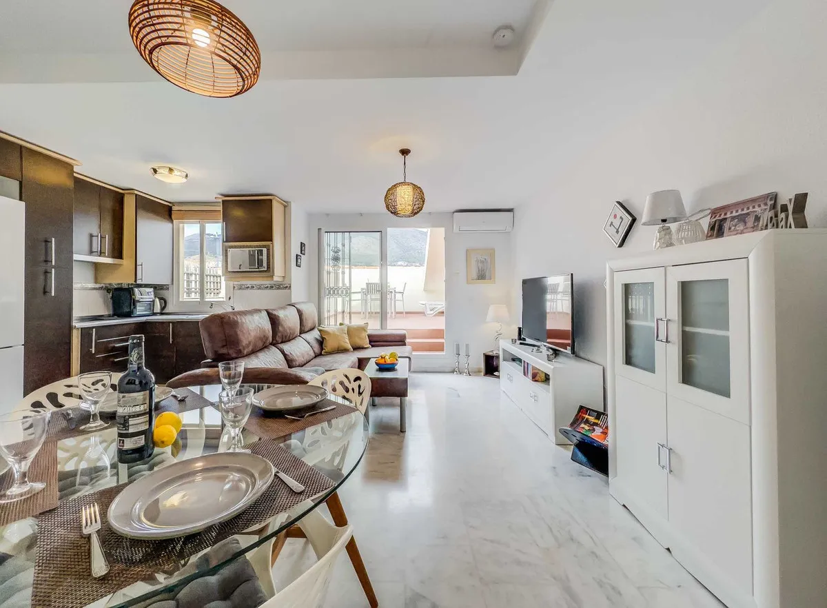 738333f9-1546-456f-914a-1471df818375