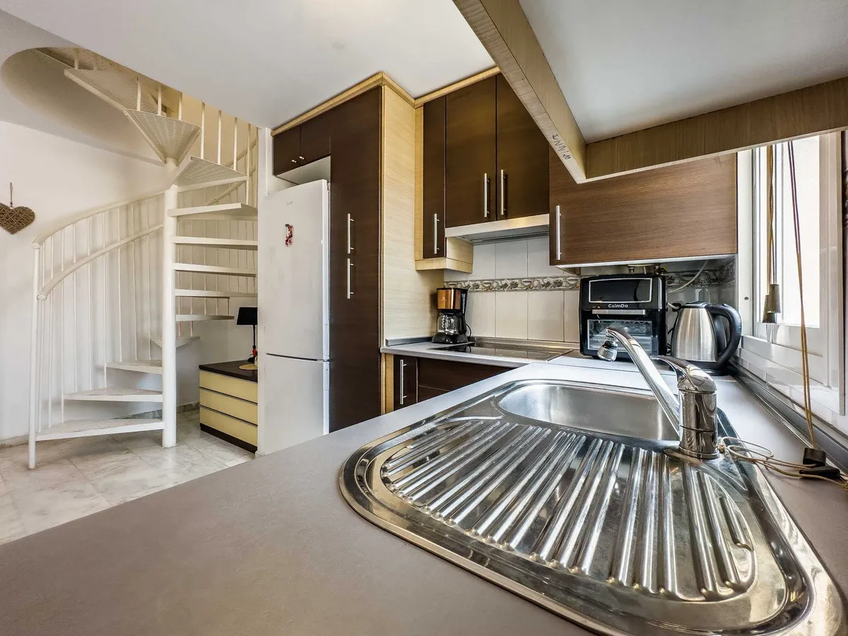 c9f23d80-30af-48e4-bfaf-27dd6c917784