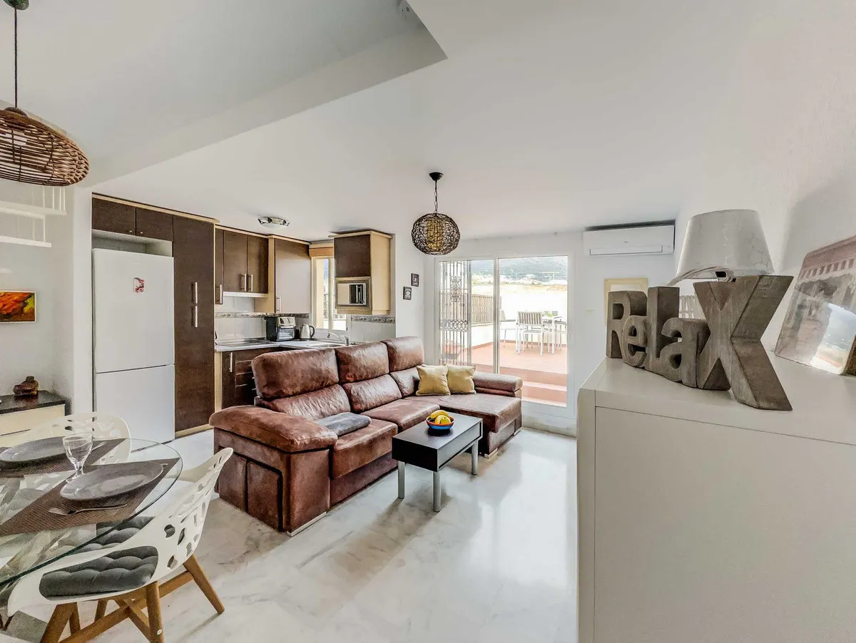 f15530cf-d9cc-4ebb-ace7-857bb0be2255