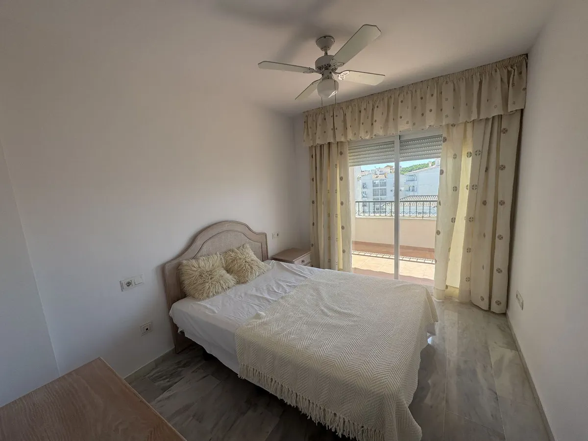 8e980831-64b8-4a3e-9b9d-930ca6c47105