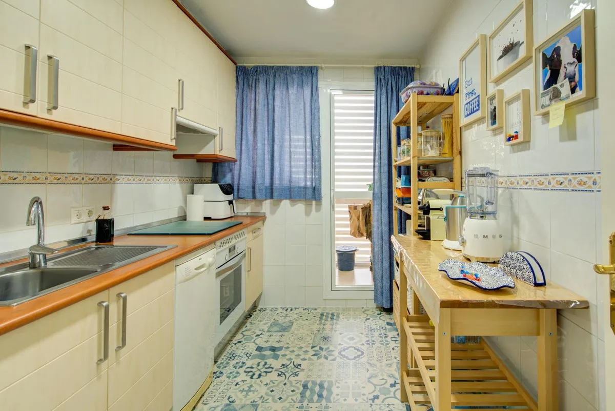 669e1828-2f26-48d3-8e80-8394d7508095