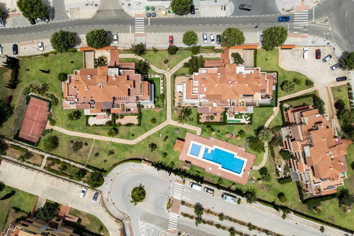 c7e017a5-ad0e-456a-b86c-8e522a0d5771