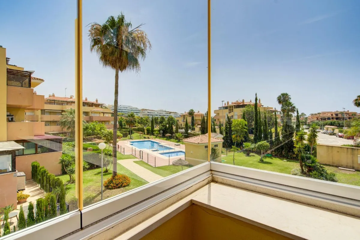 f6071a5b-8040-4410-a3ae-99a194c6647a