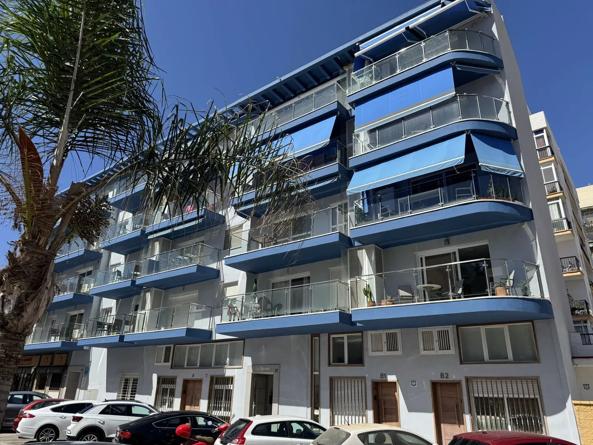 55aff9c8-9cda-4ed5-8584-f7b9a299e3a3