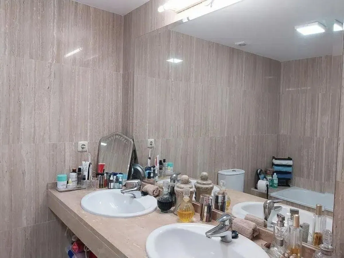 a4fa54c3-c8f3-40c5-ad8a-1849b120a059