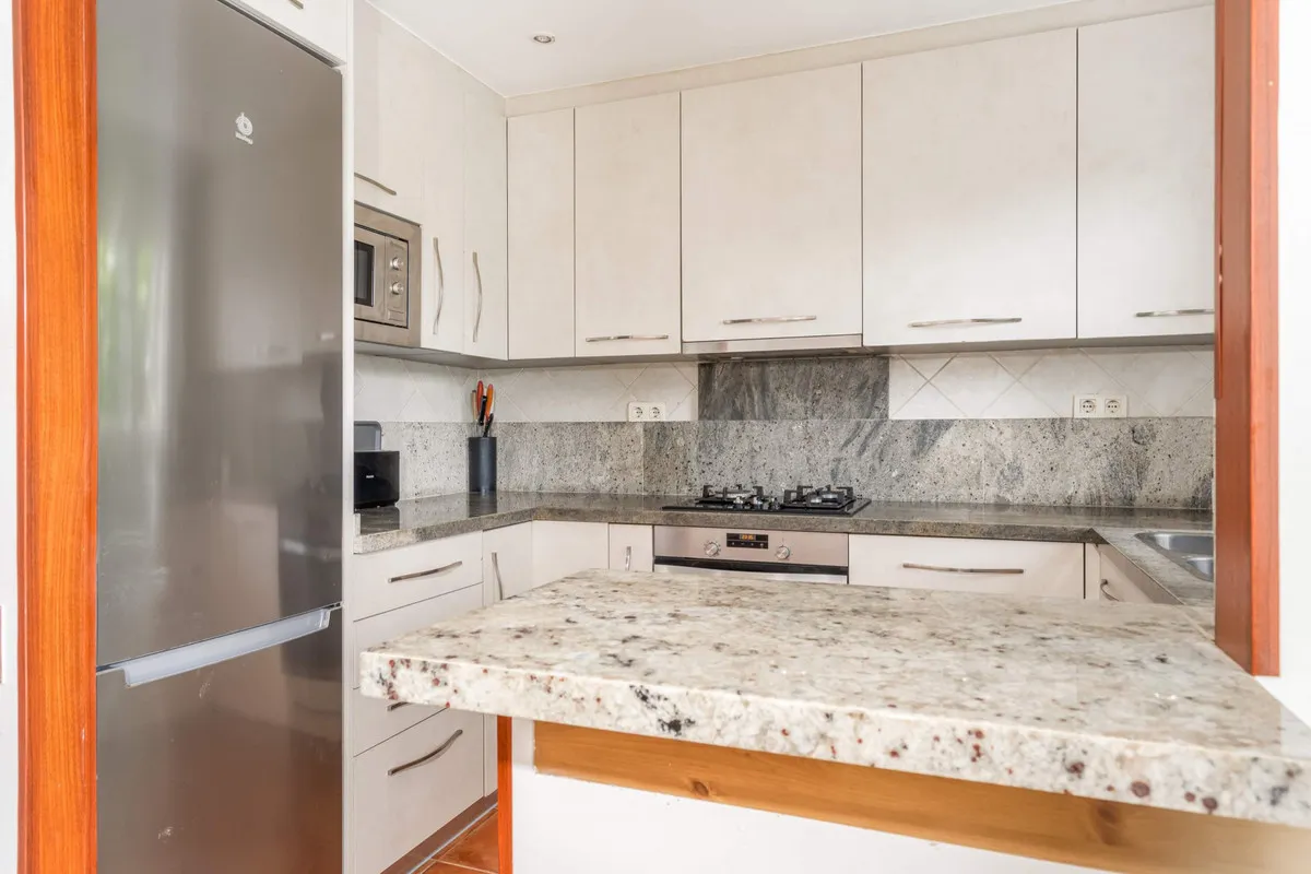 f9f2a7b1-5d28-40fd-bd31-34dc392896ad