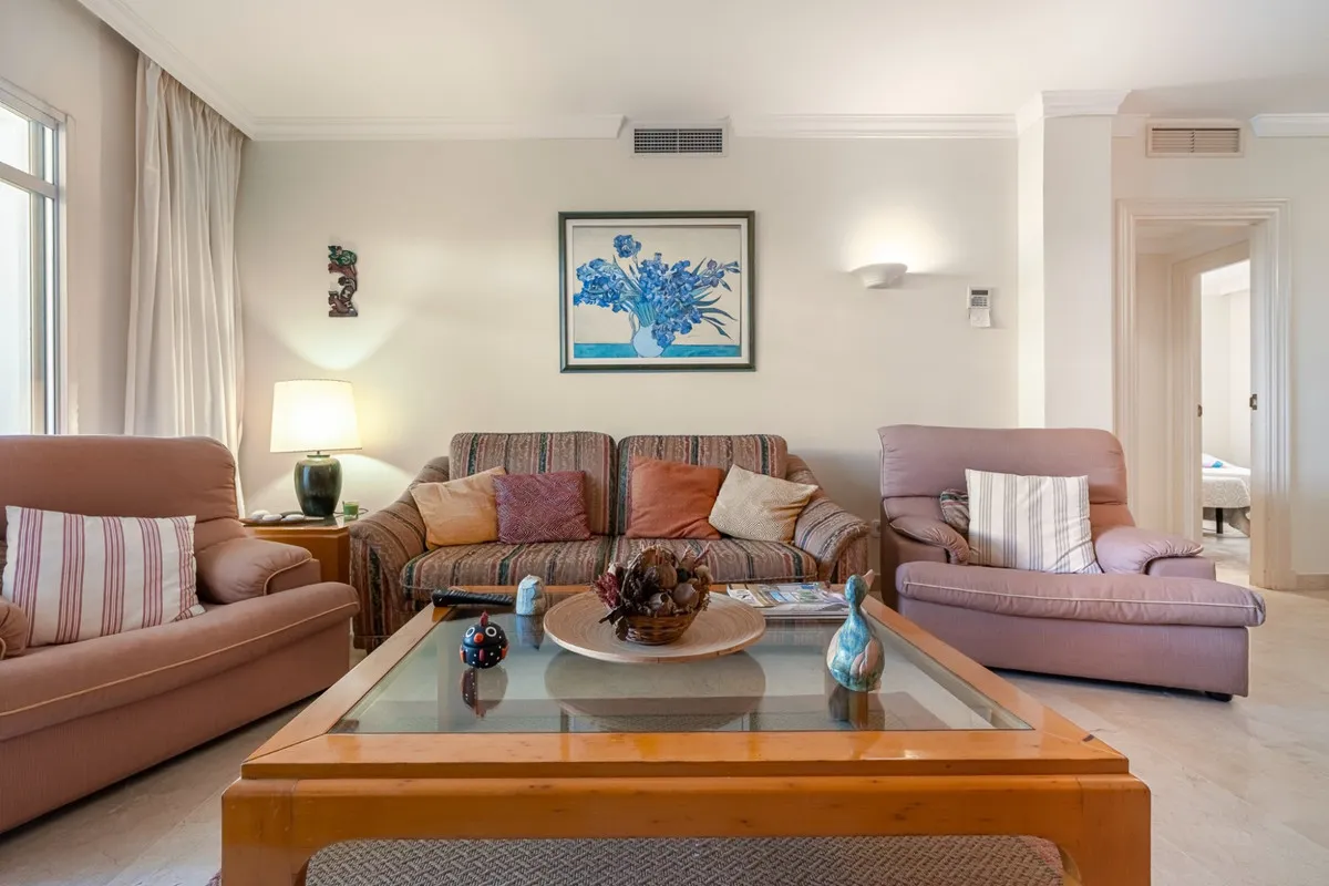 43f4d4ab-563a-43e2-9e43-3fb82a804098