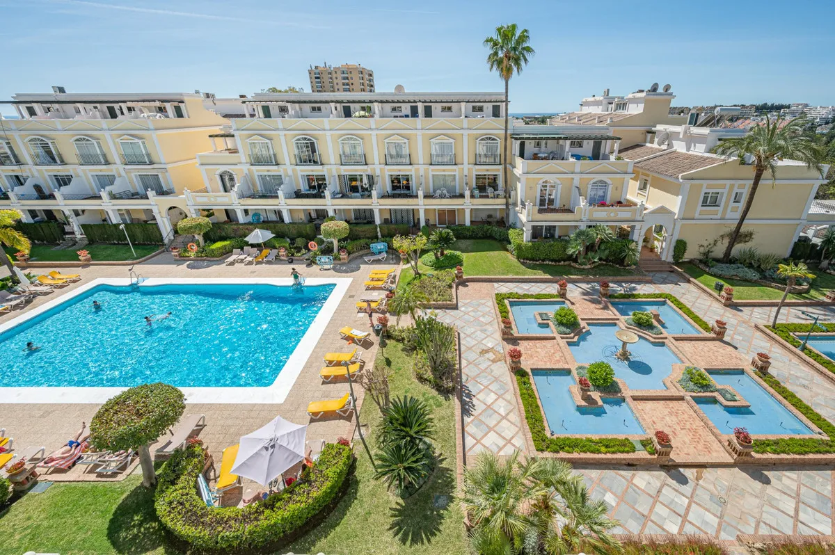 58fb2b2a-57a7-4f45-92db-e04d876f1068