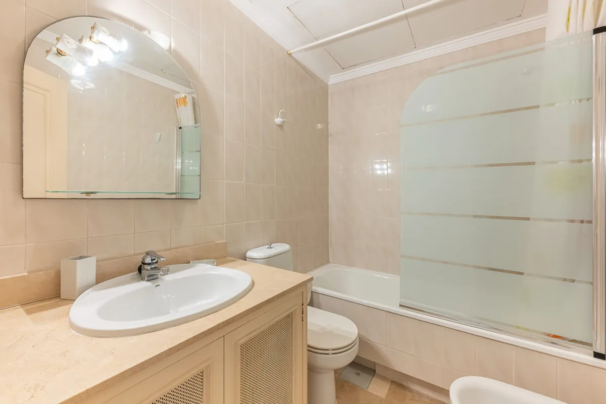 9c848e6f-bd7a-4db3-a27a-b85bcd9e6e87