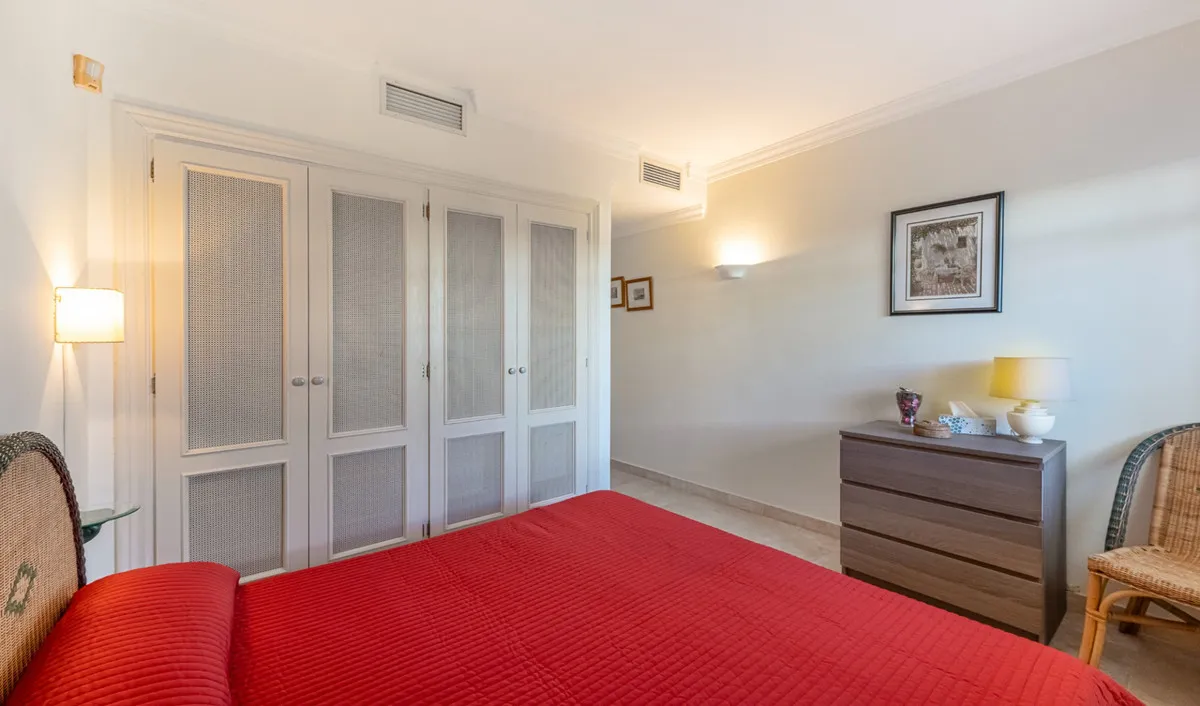 d6384494-47be-44ef-8a9d-58726a6953ca