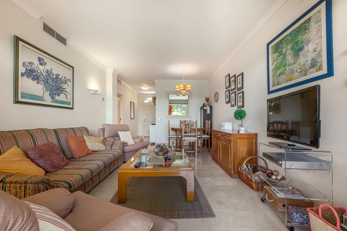 d9e200cf-3b7f-4a4e-828e-7713e307f680