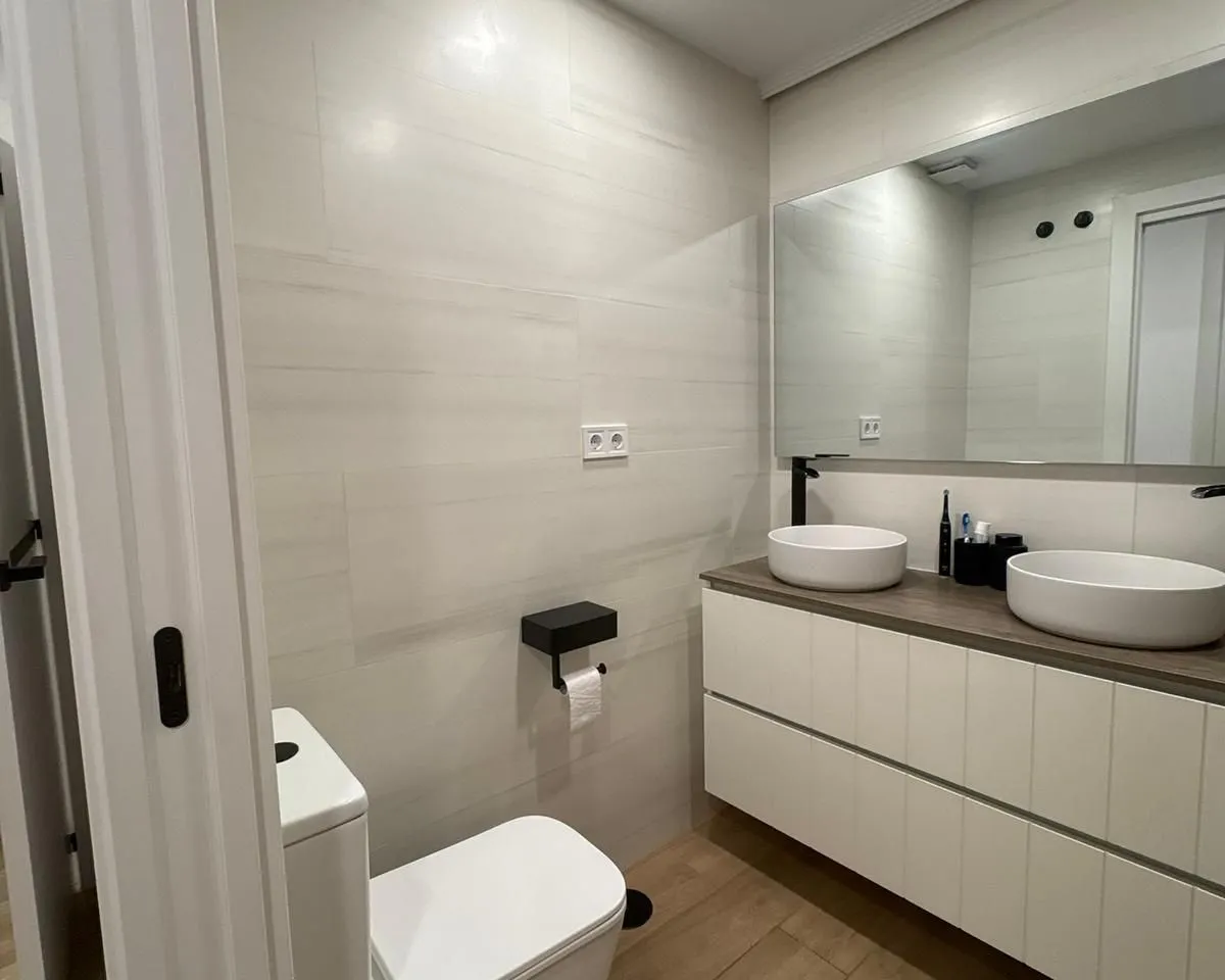 0d3d25ba-036c-4f0d-ad26-de0a6a341058