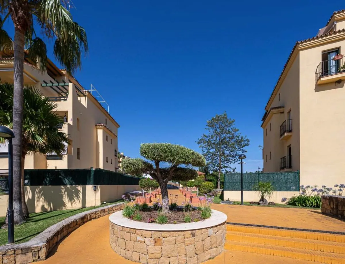 35e2caef-bea6-4f31-8051-59a771a0a29c