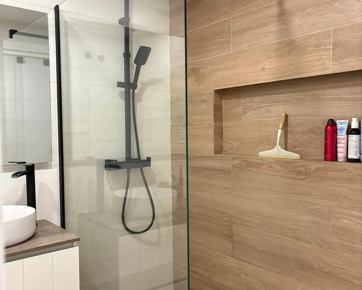 9a574829-f5de-4b68-8737-31bed61fe773