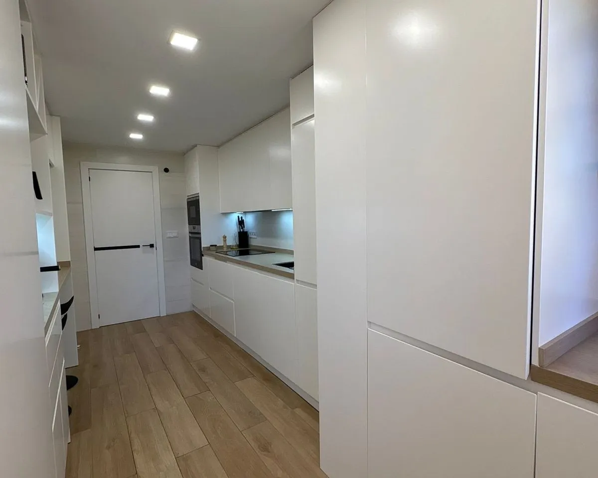 b4df0ea1-bc95-426f-8d8c-8381b02bdaf2