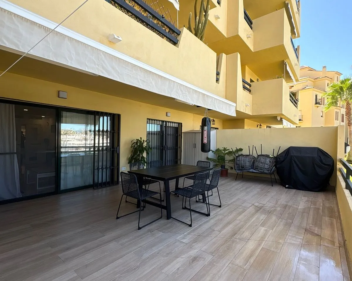 e933e0df-aaf0-4915-a23f-2fc0cc0ed987