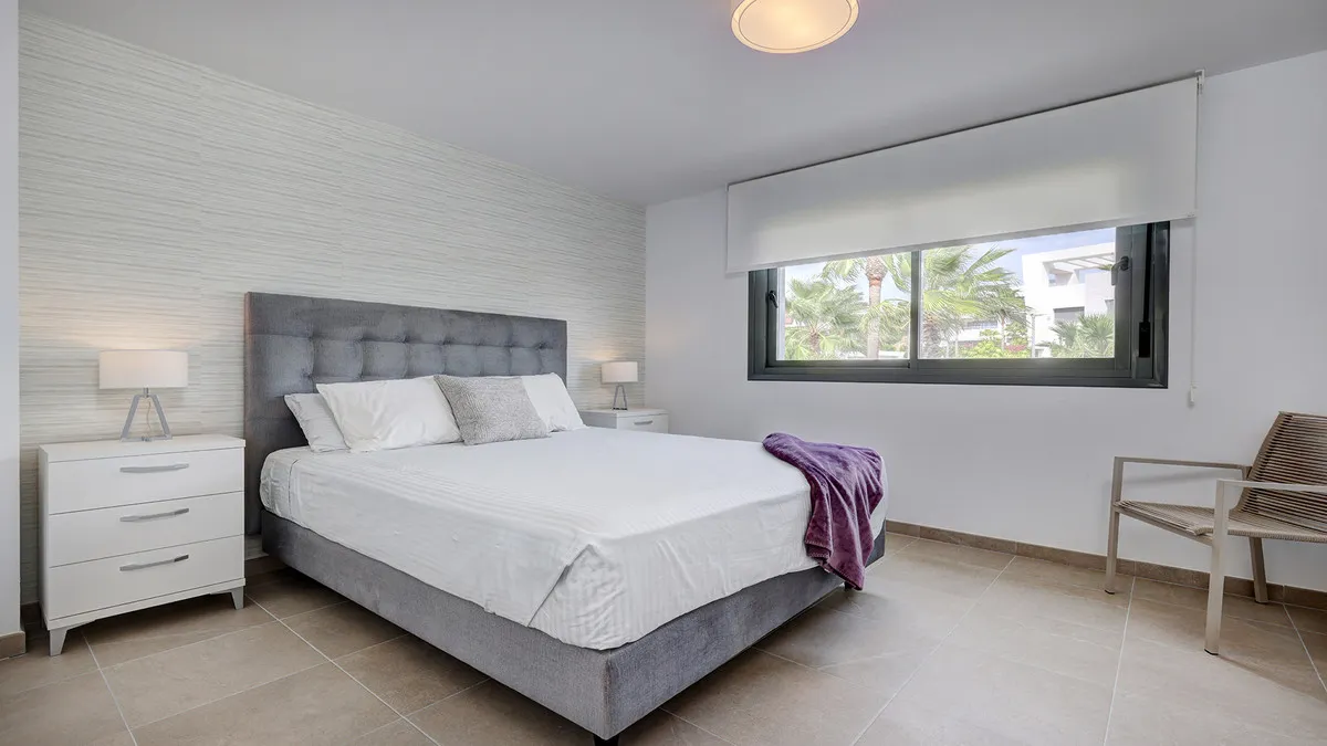 4db302c8-5048-418f-9495-5e26f1e56d1e