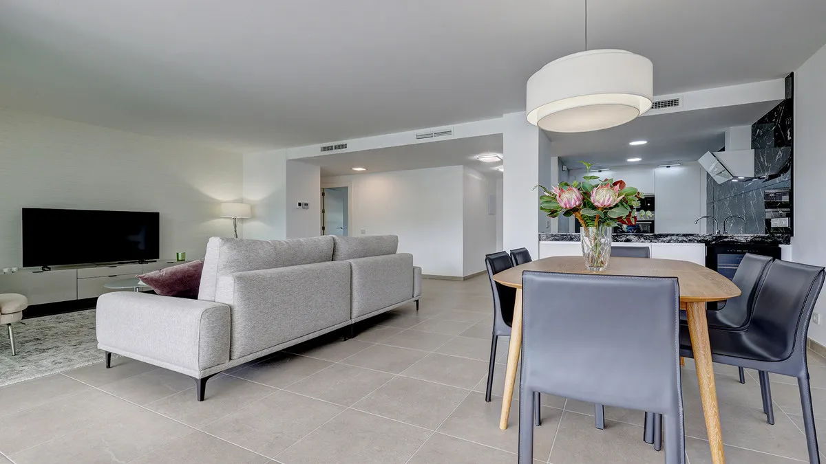 573f0d3d-ec69-4aed-ba03-20026282b563