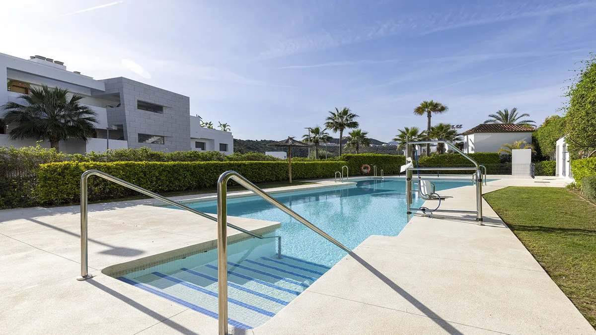 9d9fea52-cb24-4aa6-a7ab-3a7c30ff22c0